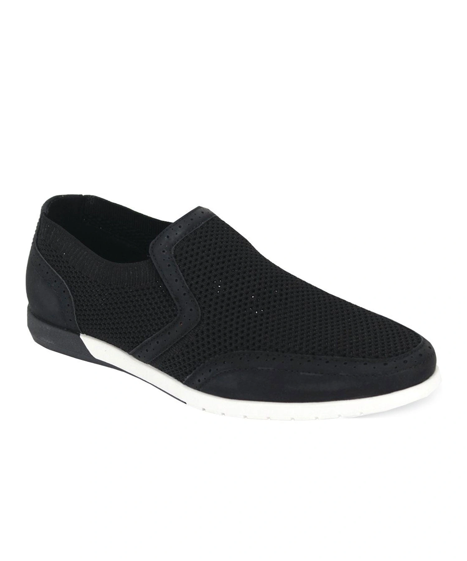 Scarpa Slip-On 718 Brooklyn Nera: Stile New York, Comodità Senza Eguali, Un'Icona da Indossare!